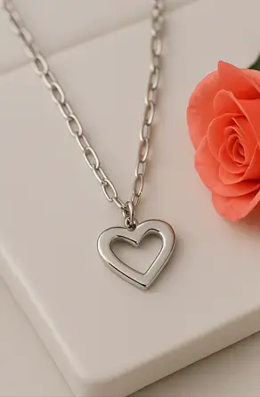 Collar Corazón de Plata Collar de plata con colgante de corazón